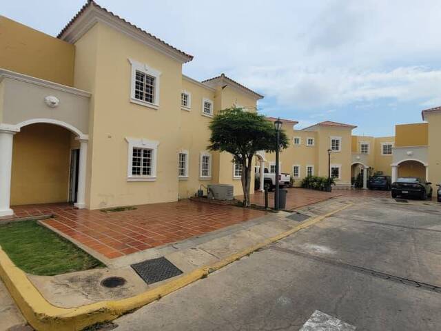 Casa para Venta en Maracaibo - 1