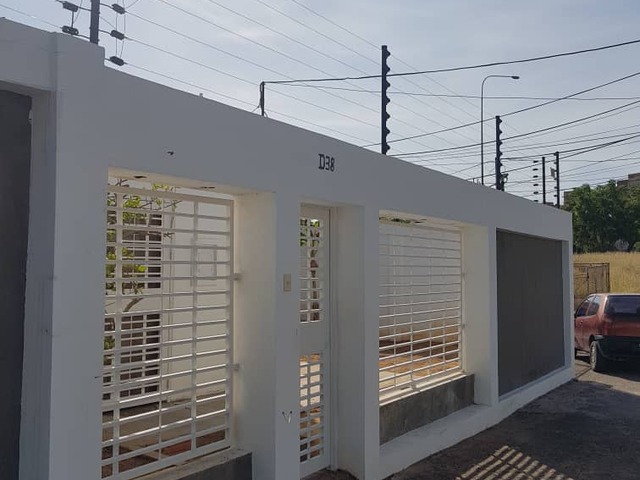 #165418 - Casa para Venta en Maracaibo - V