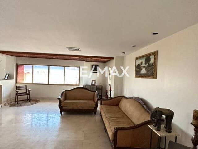 #451 - Apartamento para Venta en Maracaibo - V