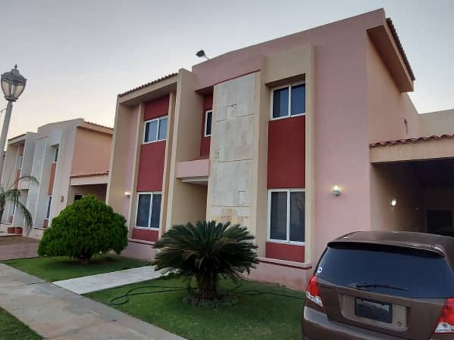 #176659 - Townhouse para Venta en Maracaibo - V