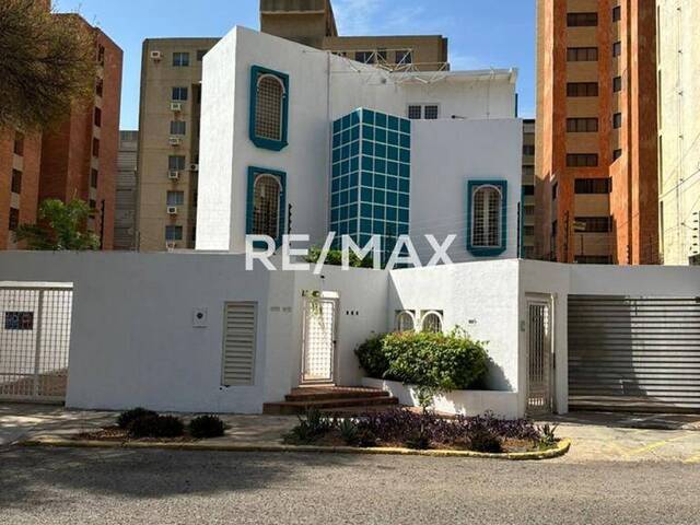 Edificio comercial para Venta en Maracaibo - 1