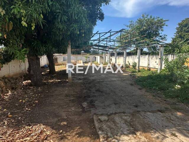 #962 - Terreno para Venta en Maracaibo - V - 3