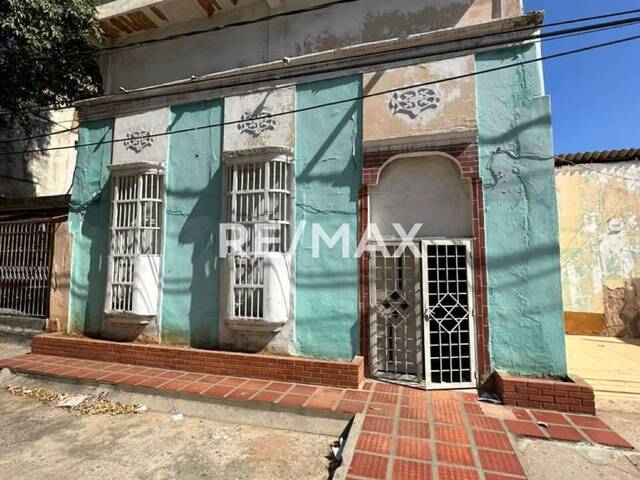 #993 - Casa para Venta en Maracaibo - V