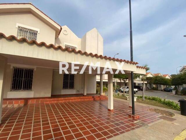 #153769 - Townhouse para Venta en Maracaibo - V