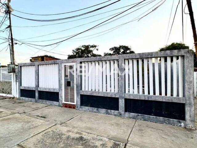 #1052 - Casa para Venta en Maracaibo - V