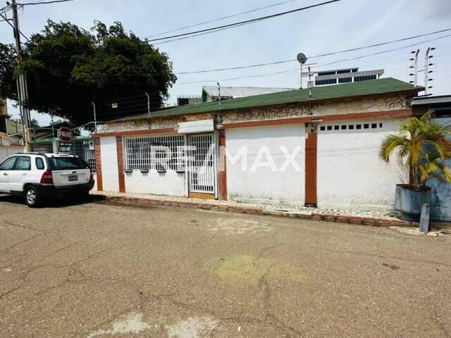 #1150 - Casa para Alquiler en Maracaibo - V