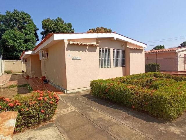 #1222 - Casa para Venta en Cabimas - V - 1