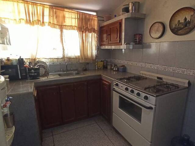 #1222 - Casa para Venta en Cabimas - V - 3