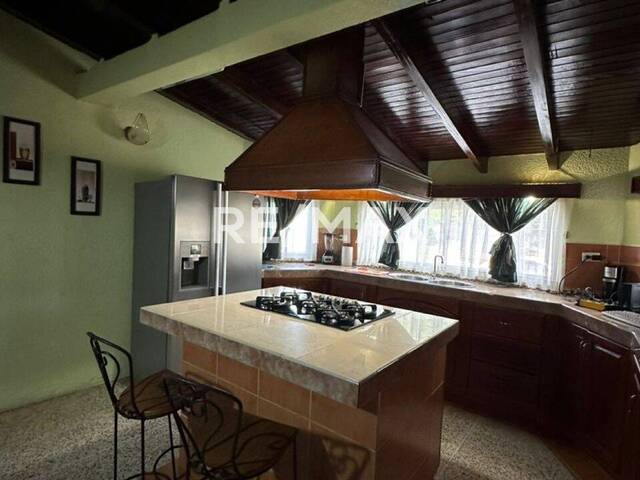 #1256 - Casa para Venta en Maracaibo - V