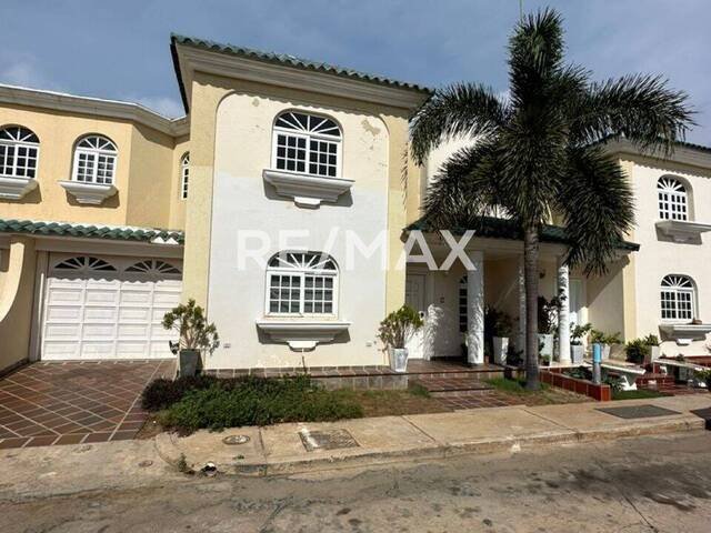 #1530 - Townhouse para Venta en Maracaibo - V