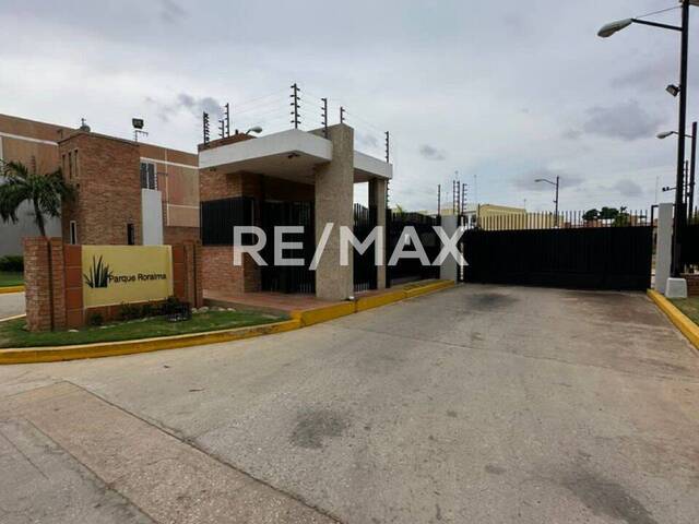 #1565 - Townhouse para Venta en Maracaibo - V