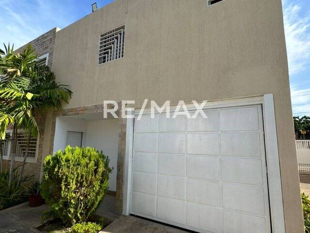 Townhouse para Venta en Maracaibo - 2