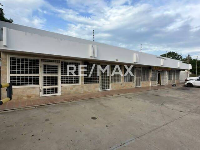 #1588 - Local Comercial para Alquiler en Maracaibo - V