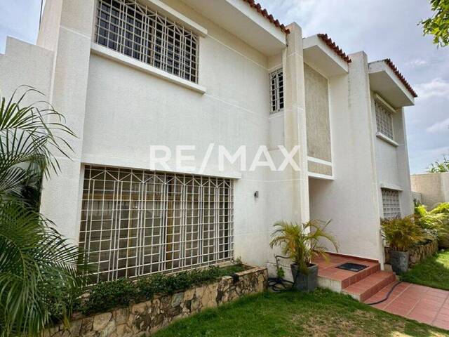 #1600 - Casa para Venta en Maracaibo - V