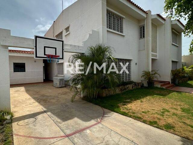 #1600 - Casa para Venta en Maracaibo - V