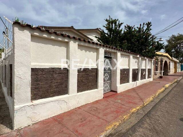 #1604 - Casa para Venta en Maracaibo - V