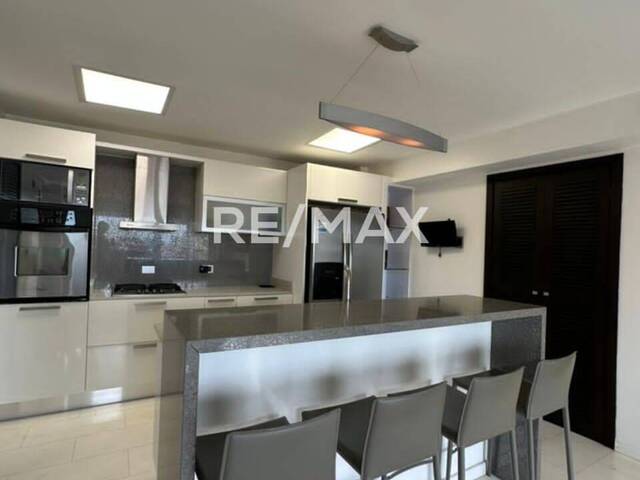 #1627 - Apartamento para Venta en Maracaibo - V - 3