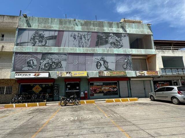 Edificio comercial para Venta en Cabimas - 2