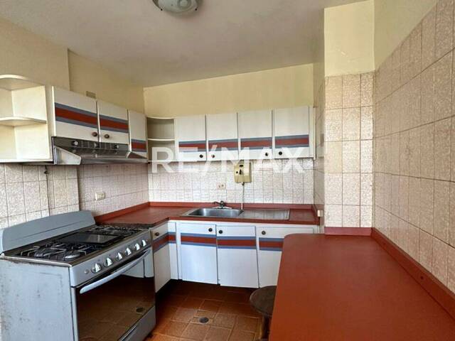 #1715 - Apartamento para Venta en Maracaibo - V