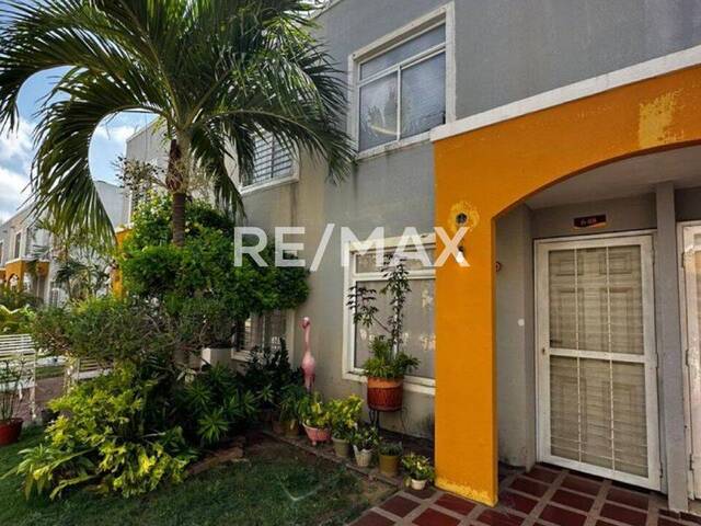 Townhouse para Venta en Maracaibo - 2