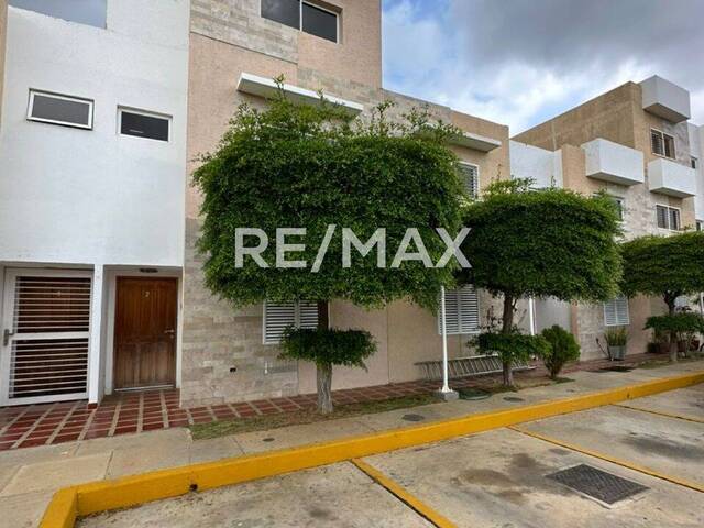 Townhouse para Venta en Maracaibo - 3