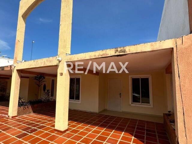 #1922 - Casa para Venta en Maracaibo - V