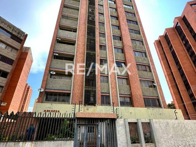 #1931 - Apartamento para Venta en Maracaibo - V