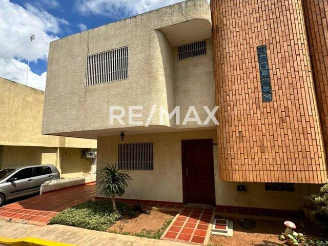 Townhouse para Venta en Maracaibo - 2