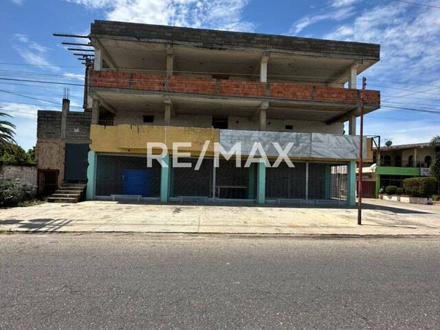 #1965 - Local Comercial para Venta en Cabimas - V - 1