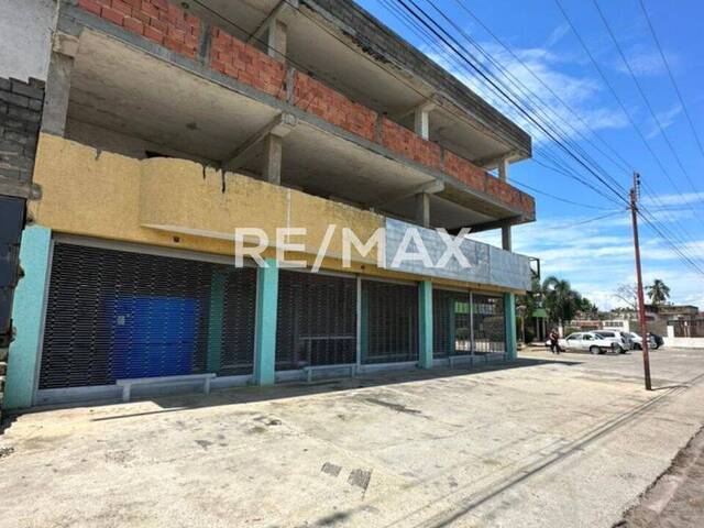 Edificio comercial para Venta en Cabimas - 2