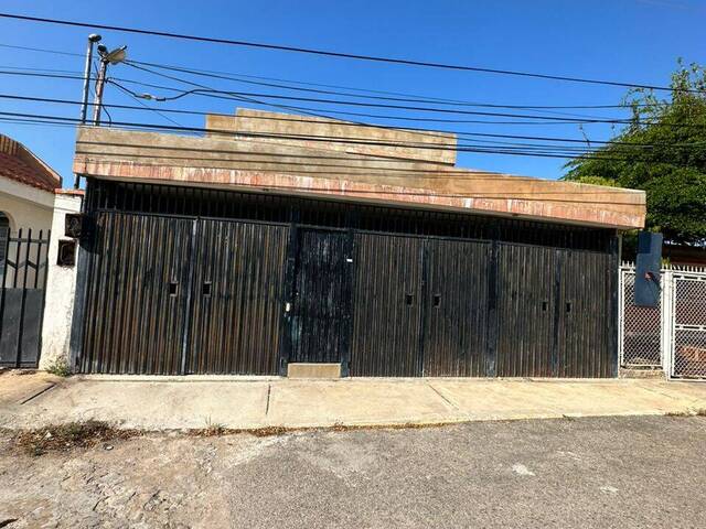 #2022 - Casa para Venta en Maracaibo - V