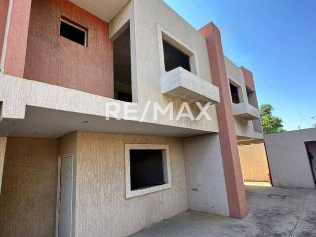 Townhouse para Venta en Maracaibo - 1