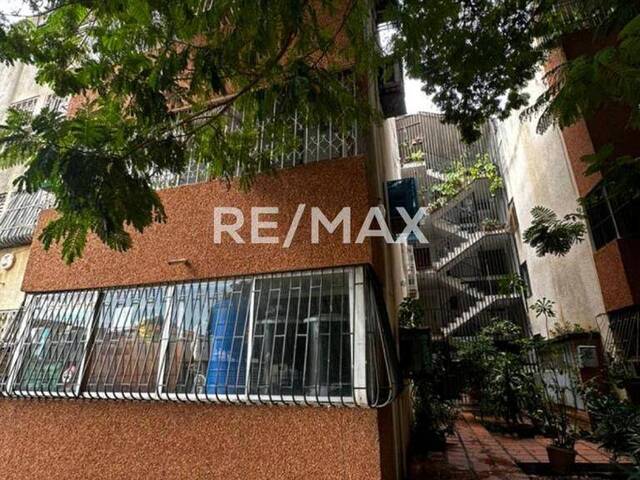 #2108 - Apartamento para Venta en Maracaibo - V