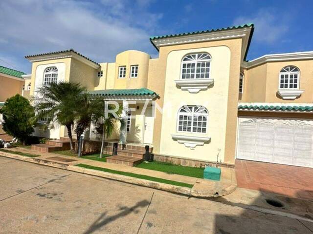 #2115 - Townhouse para Venta en Maracaibo - V