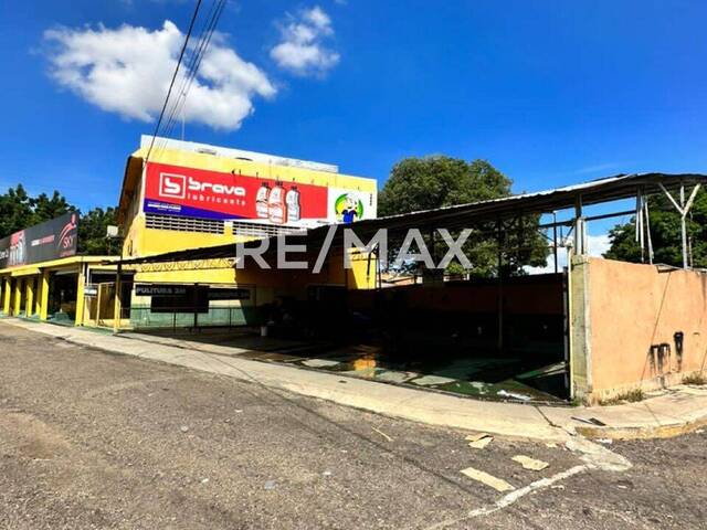 #2118 - Local Comercial para Venta en Maracaibo - V