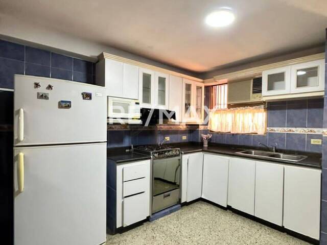 #2122 - Apartamento para Venta en Maracaibo - V