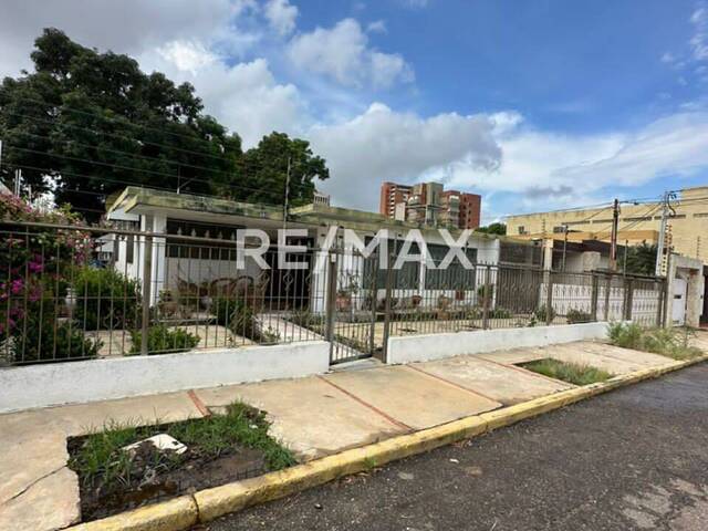 #2136 - Casa para Venta en Maracaibo - V