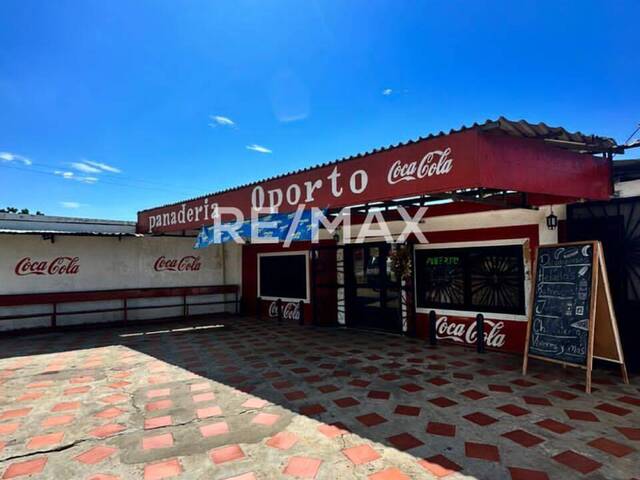 Local Comercial para Venta en Los Puertos de Altagracia - 2