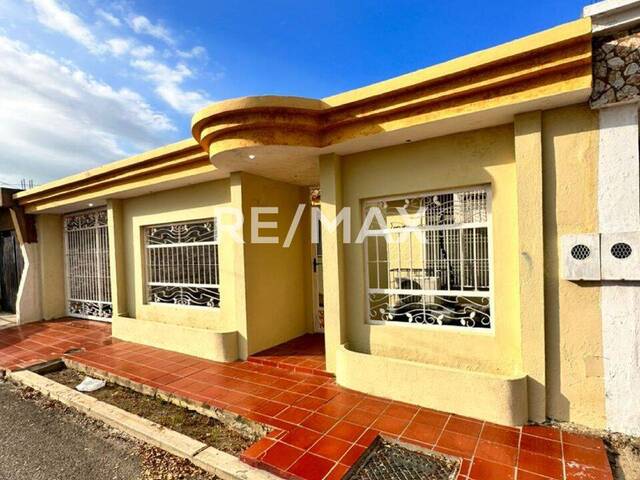 #2252 - Casa para Venta en Maracaibo - V