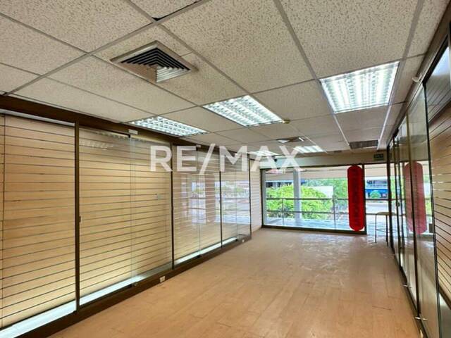 #2282 - Local Comercial para Venta en Maracaibo - V