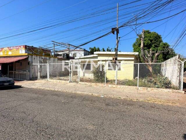 #2450 - Casa para Venta en Maracaibo - V