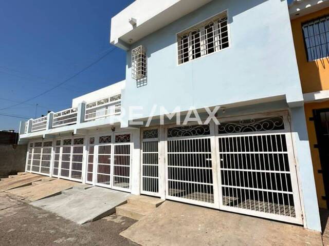 #2461 - Townhouse para Venta en Maracaibo - V