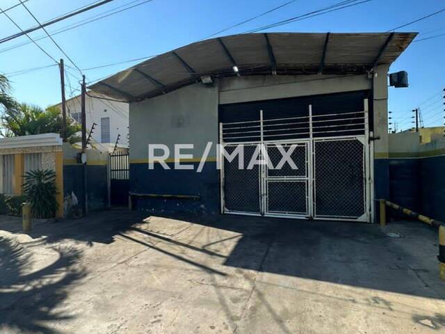 #2502 - Galpón para Venta en Maracaibo - V - 1