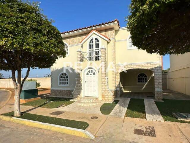 #2530 - Casa para Venta en Maracaibo - V