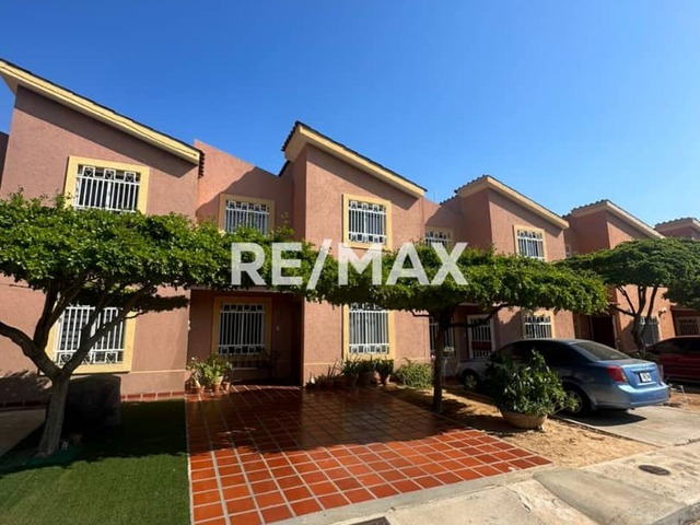 #2536 - Townhouse para Venta en Maracaibo - V - 1