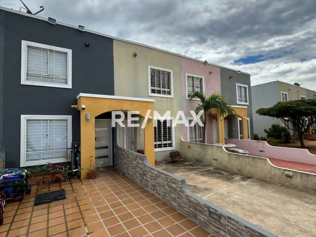 #2552 - Townhouse para Venta en Maracaibo - V - 1