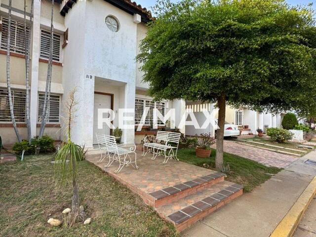 Townhouse para Venta en Maracaibo - 2