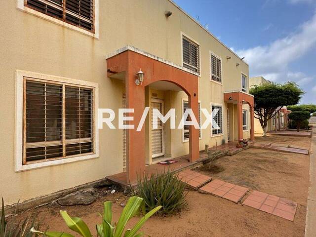 #2593 - Townhouse para Venta en Maracaibo - V - 1