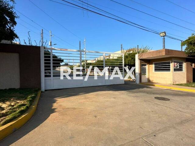 Townhouse para Venta en Maracaibo - 1