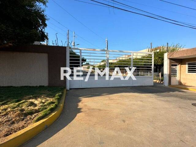 Townhouse para Venta en Maracaibo - 2